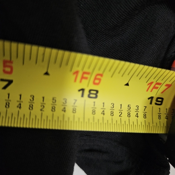 Lululemon Crop Top Tee Shirt - Picture 7 of 7